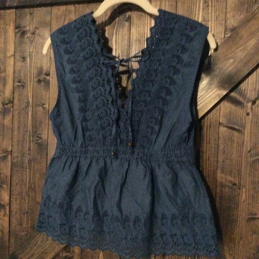 Embroidery top